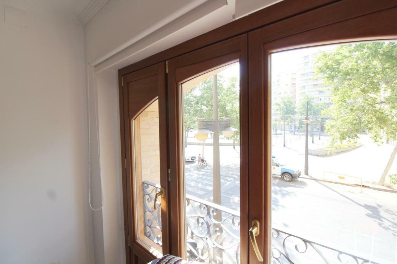 Precioso apartamento al lado de las Torres de Serrano Valencia Exterior foto